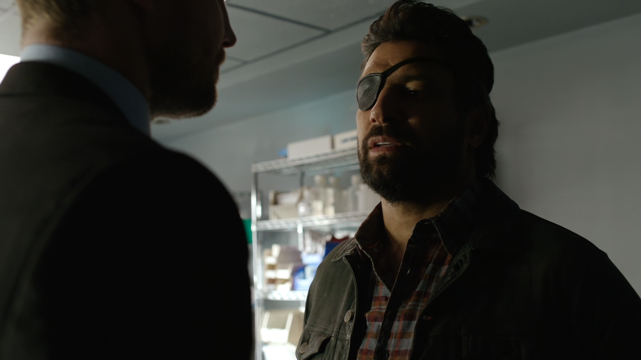 Arrow.S06E01.Fallout.1080p.10bit.AMZN.WEB-DL.AAC5.1.HEVC-Vyndros