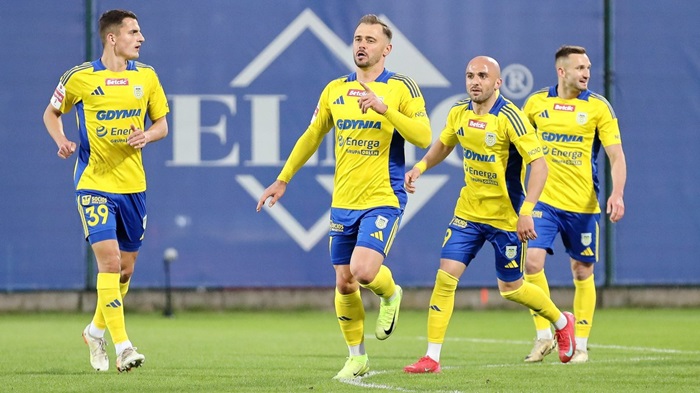 Arka Gdynia vs Radomiak Radom, 01h30 ngày 26/07