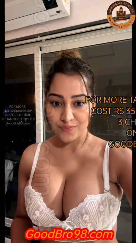Simran Kaur - New Bikini Live.mp4.0014