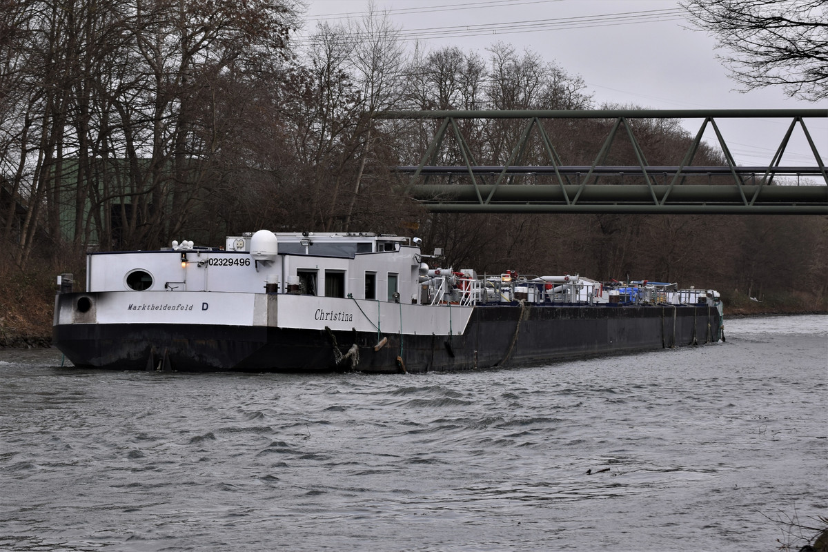 2022.01.30b4 Christina (1940x1293)