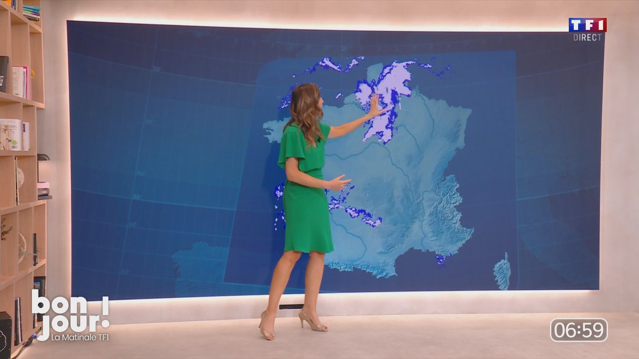 Bonjour Daniela TF1 310724.mp4_snapshot_00.09.31.220