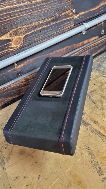 4AD6927F-D4F3-4A88-9EC4-EED4CDDE5343