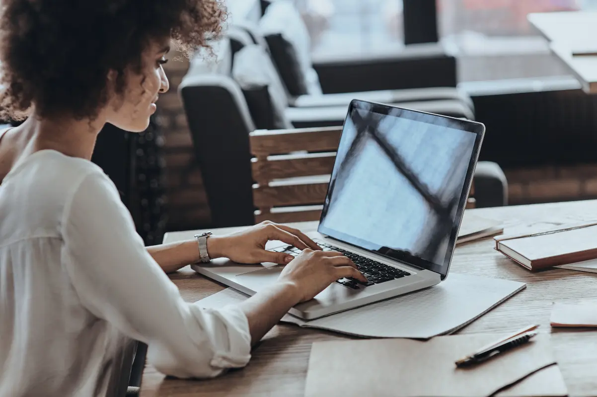 Representação de colaboração online com Microsoft 365, ideal para trabalho em equipe.