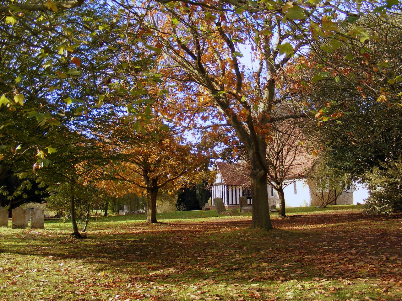 autumn-churchyard-grouds.jpg