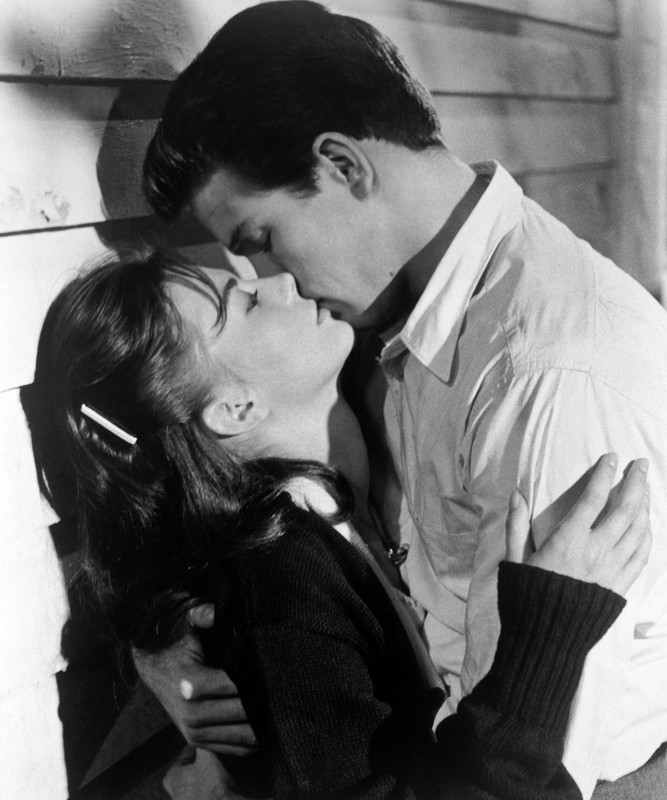 Natalie_Wood_mb97