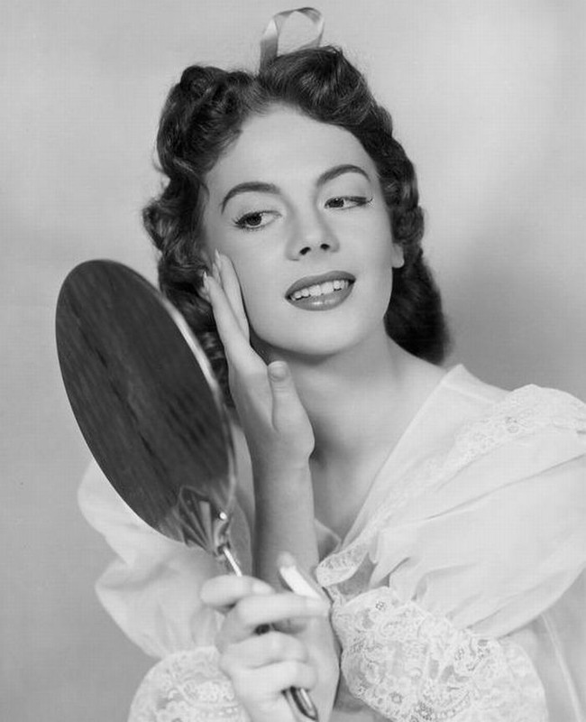 Natalie_Wood_mc74