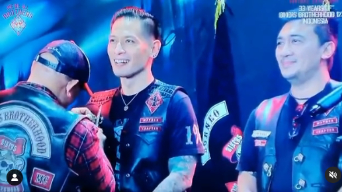Chef Juna dalam acara pelantikan anggota klub motor