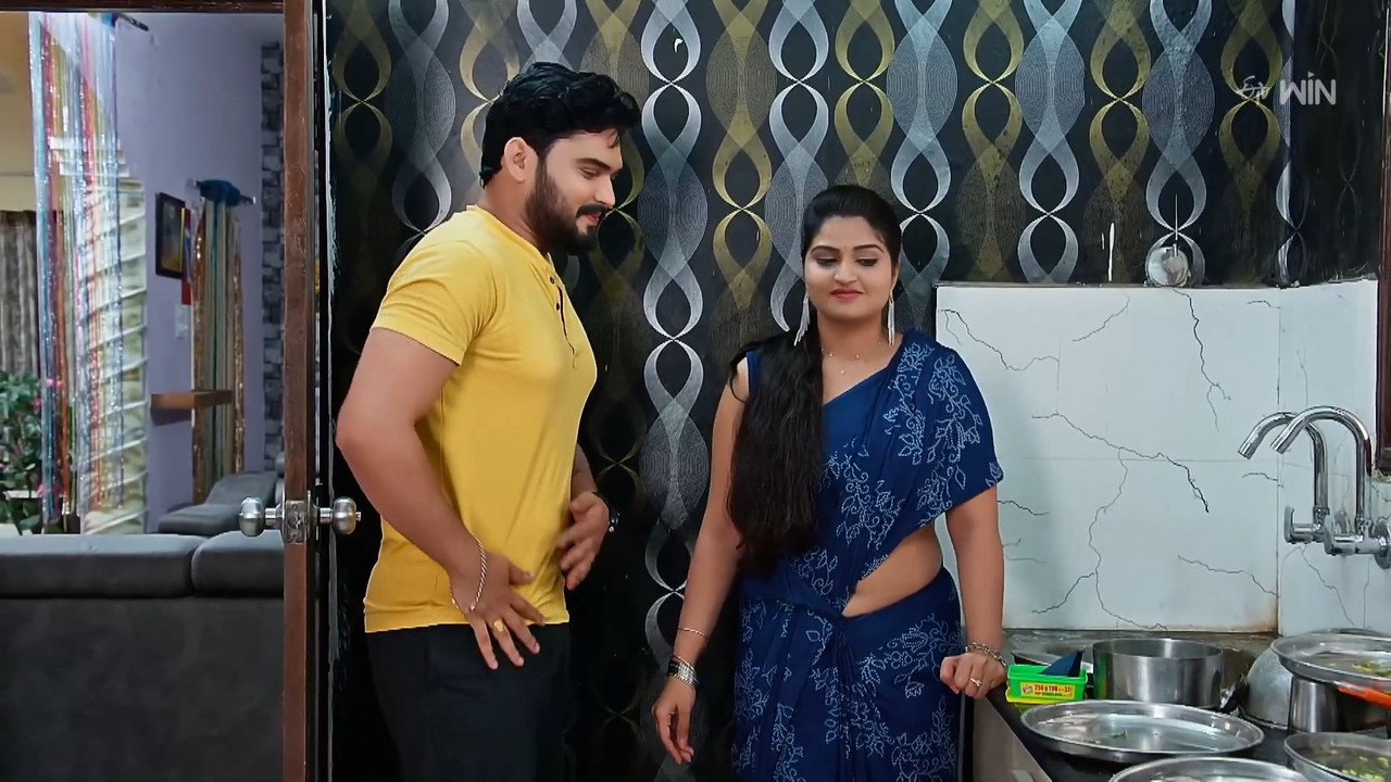 Hot telugu Sexy serial acterss seamy scenes from mounpratm.mp4_snapshot_03.14.450