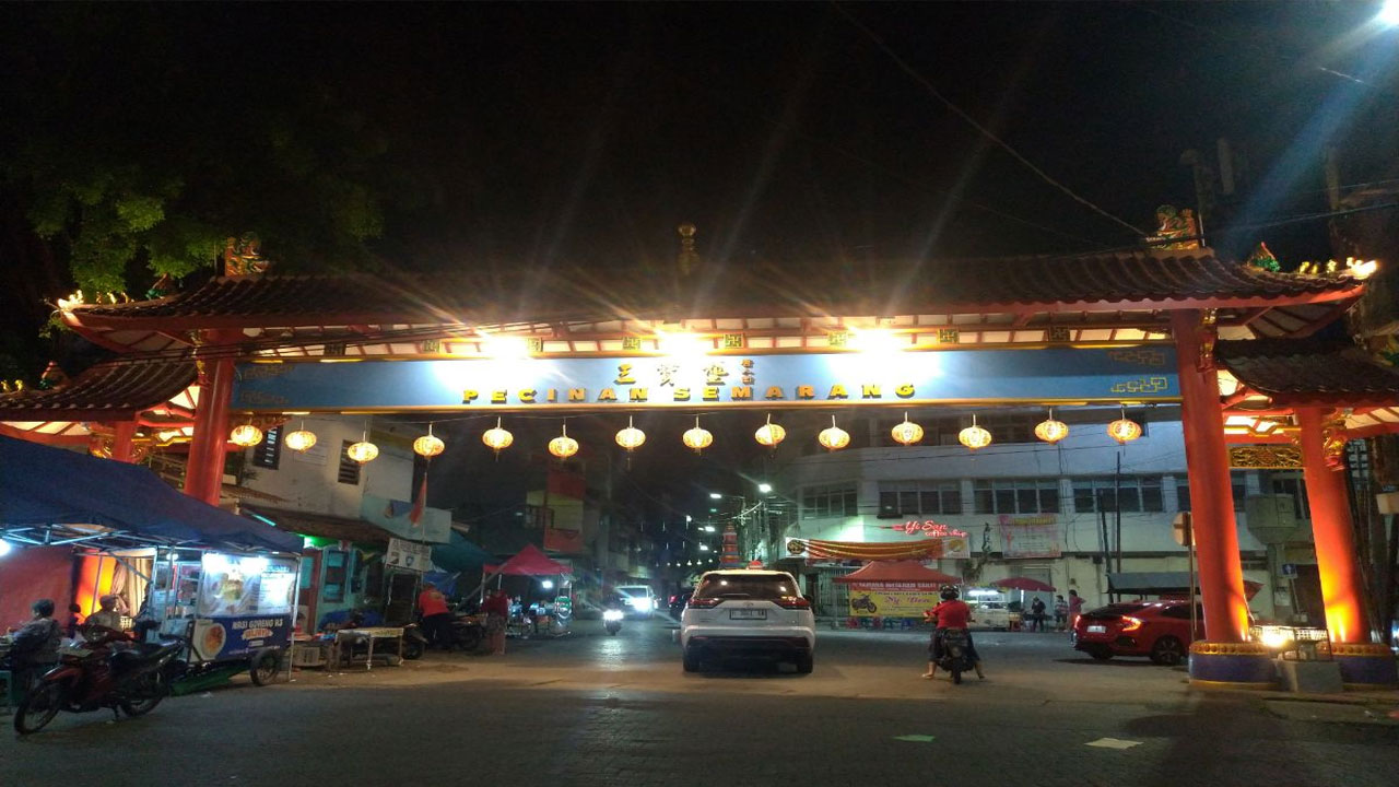 Pasar Semawis Semarang: Tempat Kuliner dan Pusat Budaya Malam