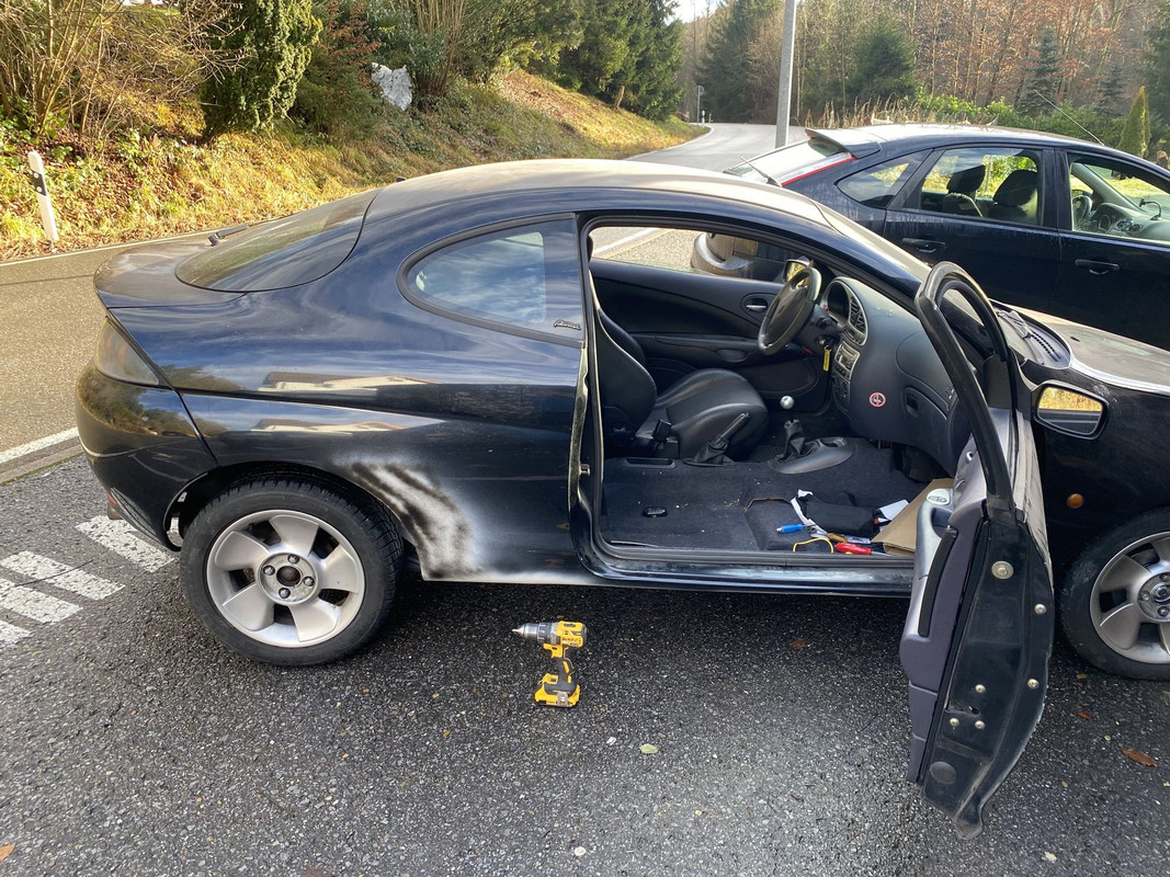 03E97FC9-A607-447A-9324-E1265A1A028C