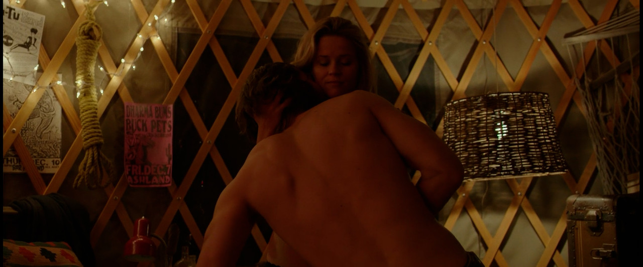 Reese.Witherspoon_Wild.00_01_54_03.Still015