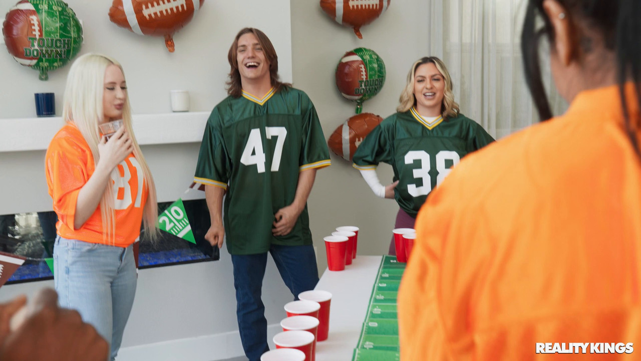 Jasmine Sherni - Game Day Bump and Run - REALITYKINGS.mp4.0000