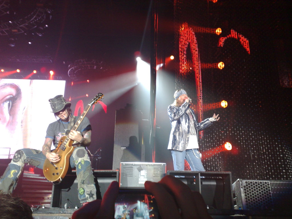 dj-ashba-axl01.jpg