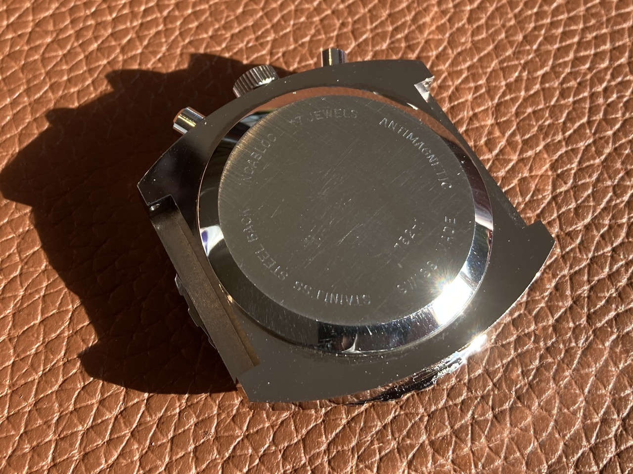 20260105 122937933 i OS