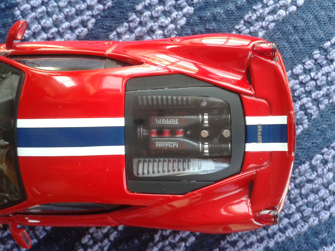 2013 Ferrari 458 Speciale (Hot Wheels Elite) (16)