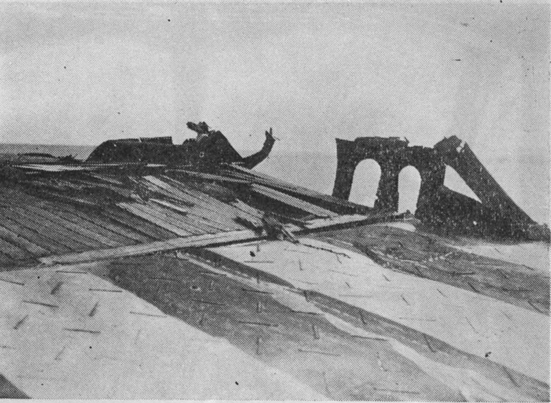 Shokaku_Coral_Sea_battle_damage_8