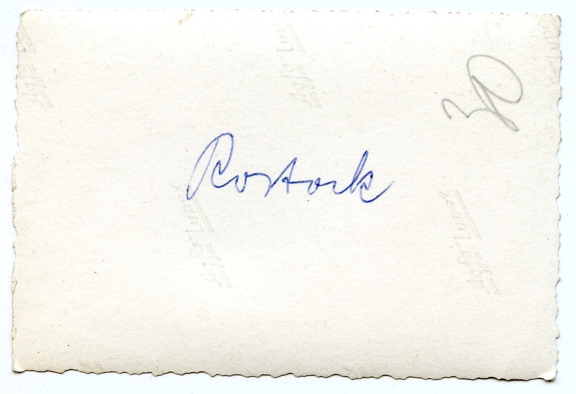 A17 Foto 23 Panzer Div. PzKpfw. V Panther Hauptbahnhof von Rostow Anfang 1943 (1)