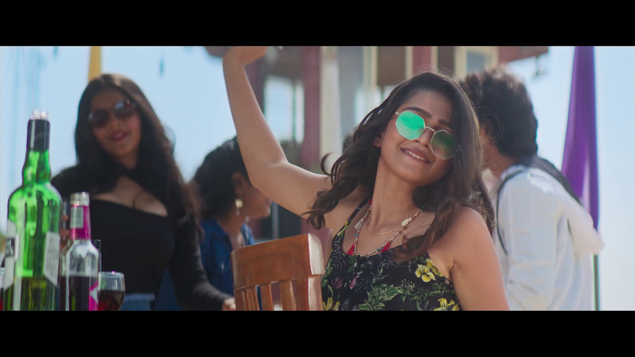 vlcsnap-2023-12-18-00h43m06s398