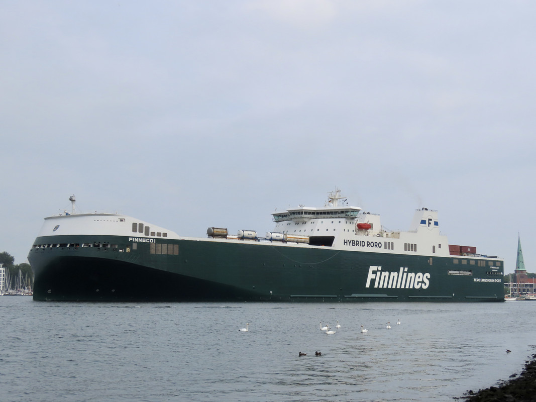 E22B735D-0710-4CAE-9BF6-8914990345E7