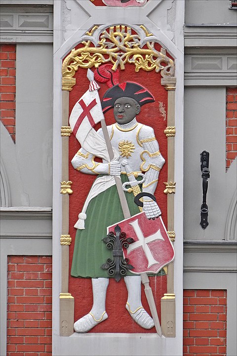 [Obrazek: La-Maison-des-T-tes-Noires-Riga-2.jpg]