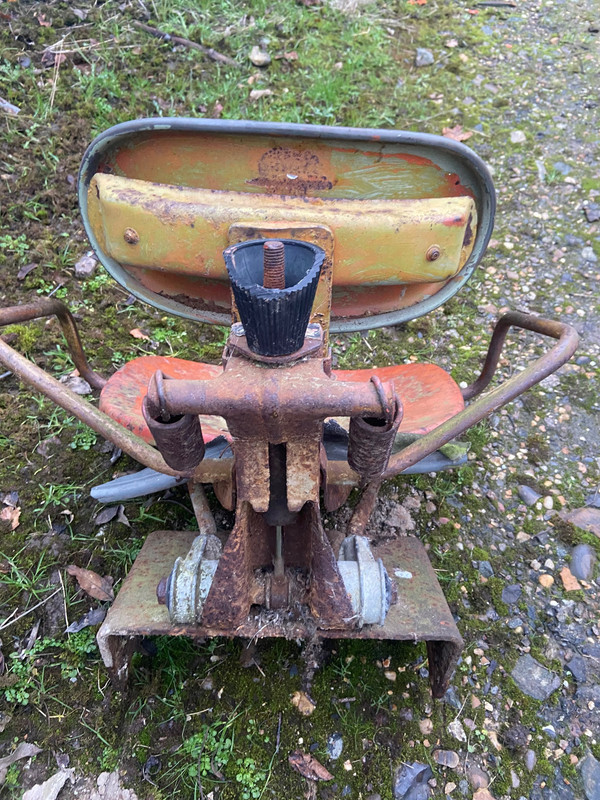 EF01D525-87EF-4D77-80F7-59540A815141