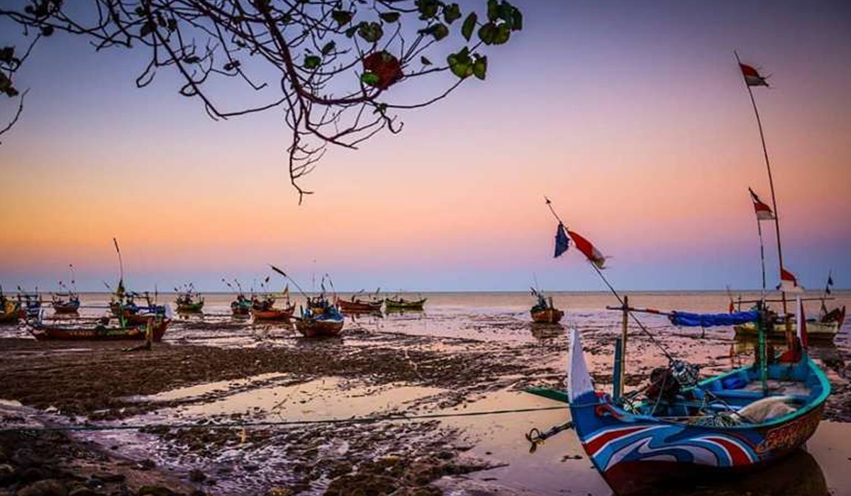 Surga Bagi Pecinta Fotografi dan Senja
