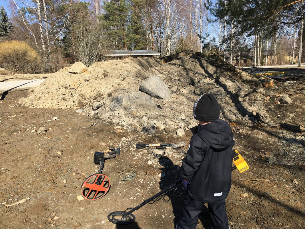 50F99399-9EEB-4618-845A-41EAD764B7E3