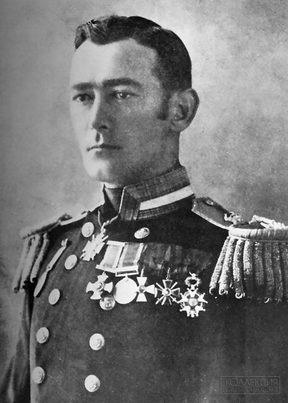 https://i.postimg.cc/sgWYqR1w/hms-e-19-12.jpg