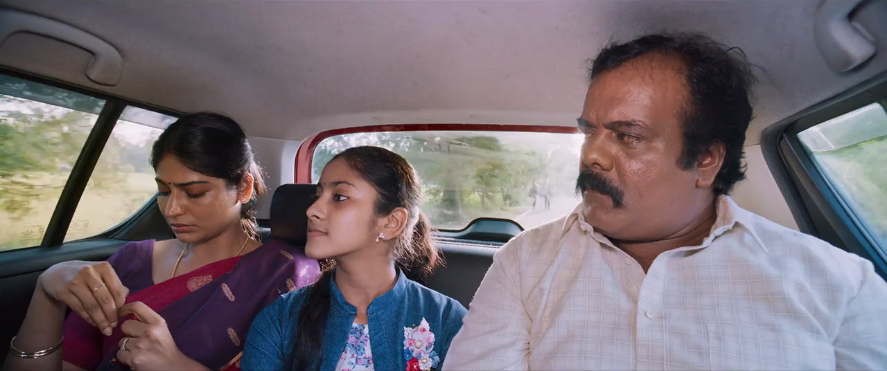 Middle Class 2025 WebRip [Tamil] 480p 720p ESub Screenshot