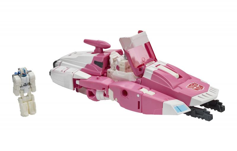 r_transformers-titans-return-arcee-set-vehicle-m