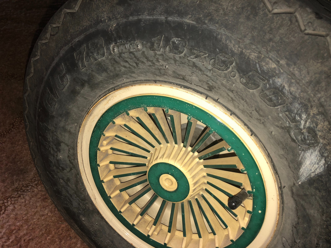 FBA8F5E9-D39A-4D8F-82E9-7A3D64FE0DDA