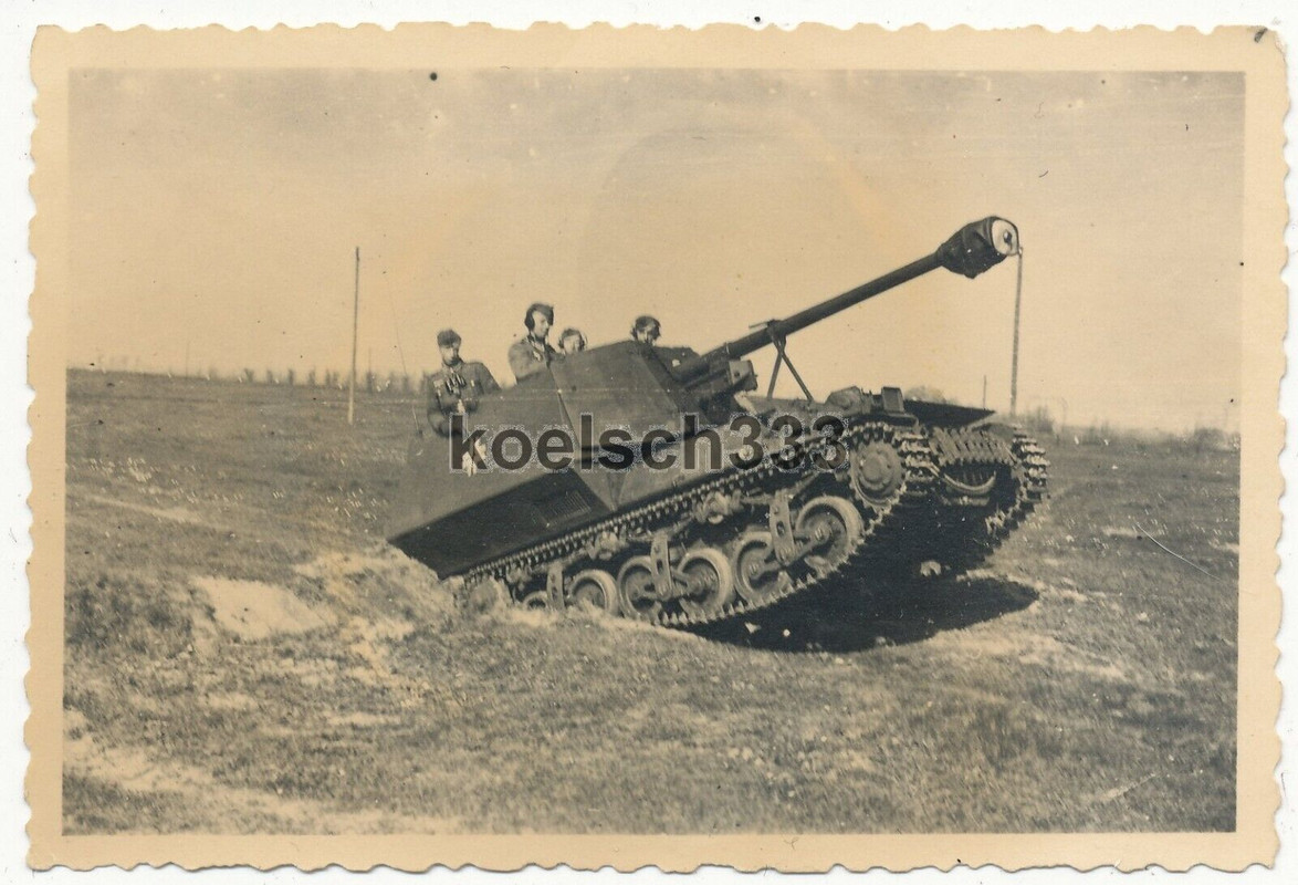 Foto Panzerjäger Marder I im Gelände ! Franz. Lorraine Beute Panzer Fahrwerk !