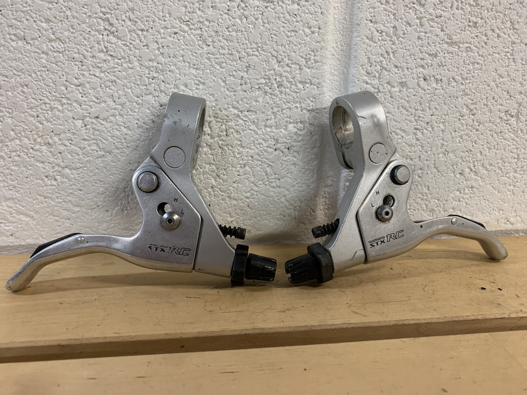 AA27DCF5-C607-4AE7-96A2-5B3D26903B02