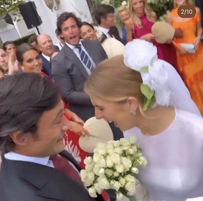 AE713493-7A47-404B-BDD1-CF5A058C9794