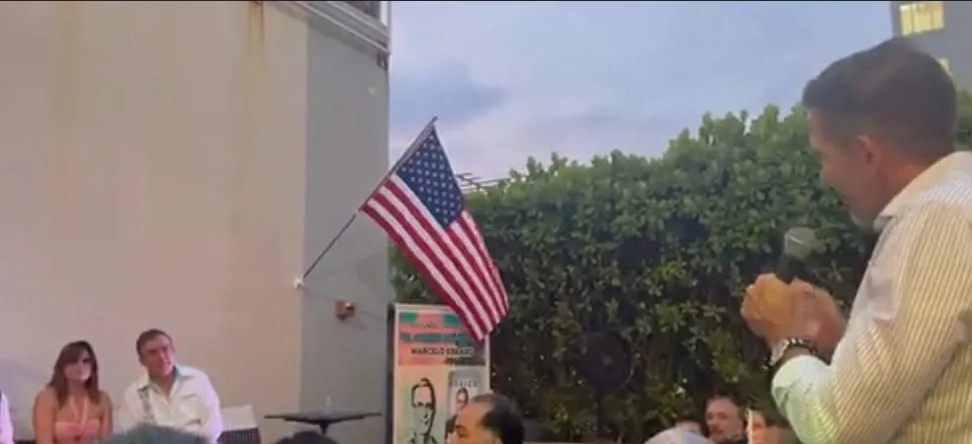 Encaran a Ebrard en Miami por el caso Cuevas-Gertz