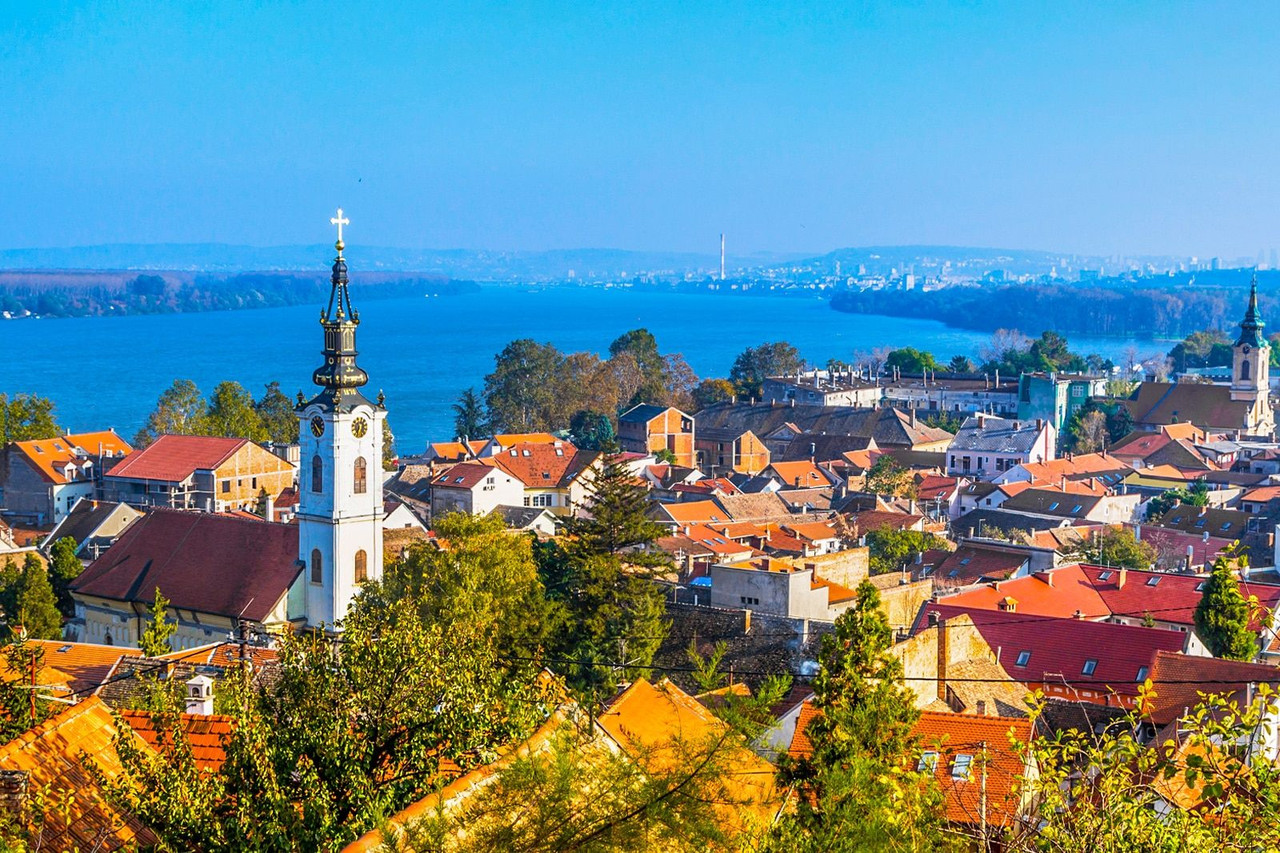 راهنمای فارسی زبان در صربستان