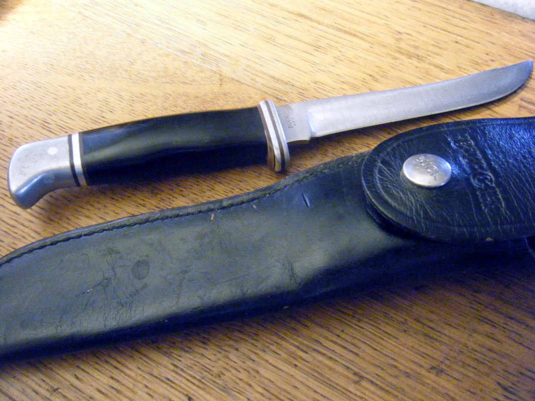 Buck knife (1)