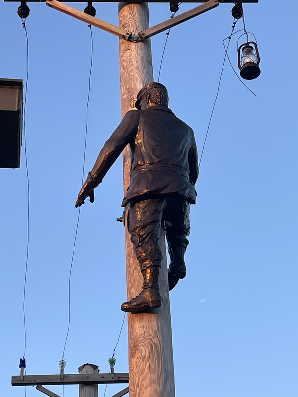 D6E0B017-661F-4410-876B-8D95C0422219