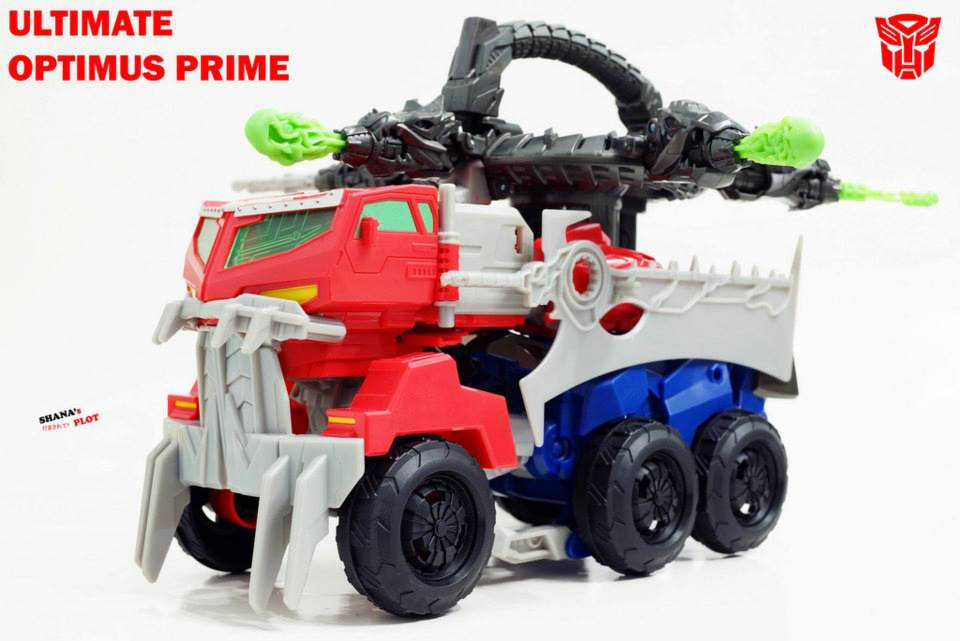 64628_645477995464096_2017061658_n