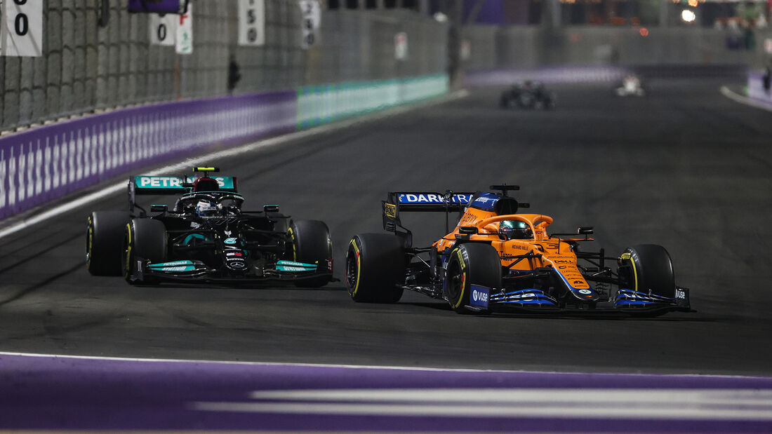 Daniel-Ricciardo-McLaren-GP-Saudi-Arabien-2021-Jeddah-Rennen-169Gallery-2f1a9850-1856917