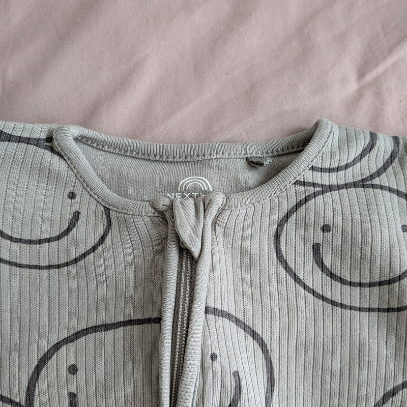 PXL 20251112 032340576