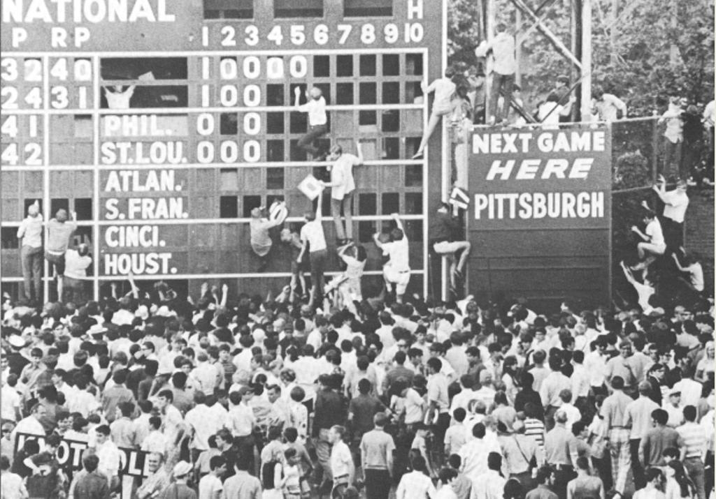 Forbes-Field-6-28-70-Fansb.jpg