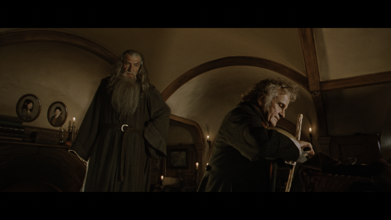 The Lord of the Rings- The Fellowship of the Ring (EXT.) PT. 1.mkv_snapshot_00.26.10_[2020.12.05_21.