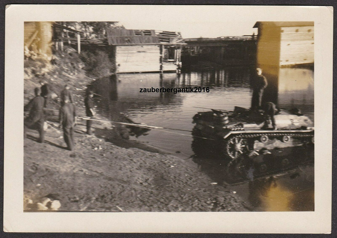Foto Sturmgeschütz Bergung aus See Stug
