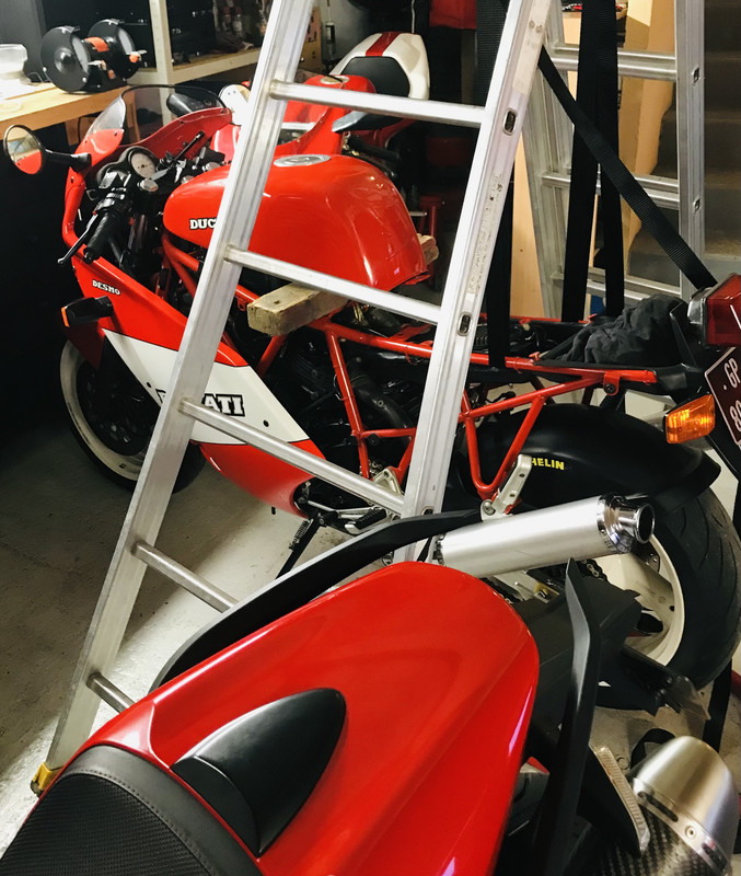 34BCC7D8-0AB5-4EC1-ADB2-FC4440304E6D