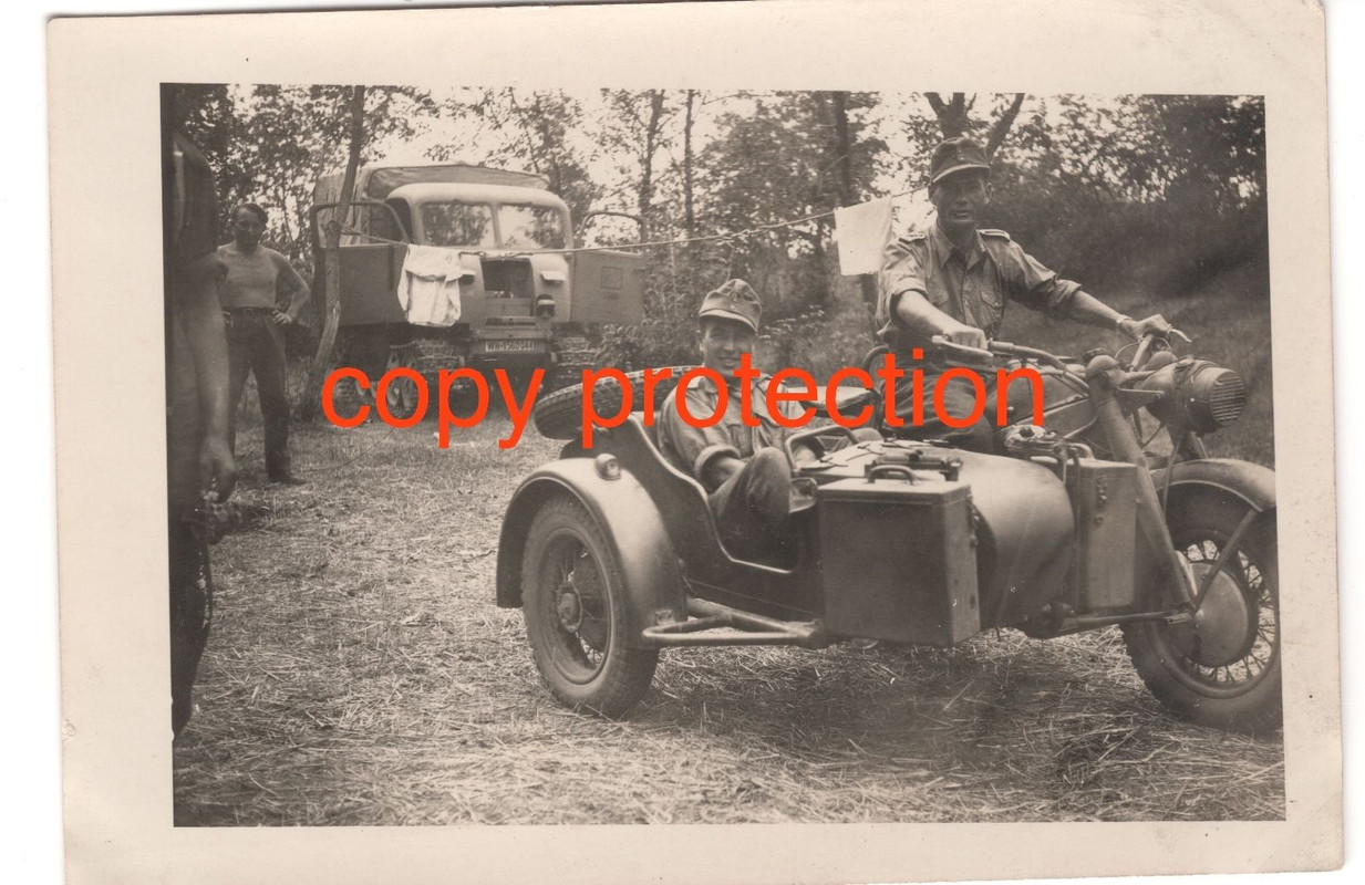 ZÜNDAPP KS750 Kradgespann und RAUPENSCHLEPPER OS