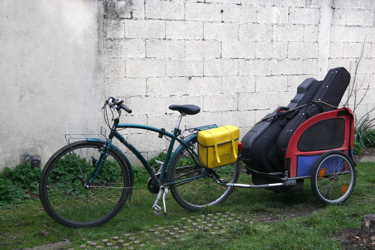 vélo   remorque   guitares G