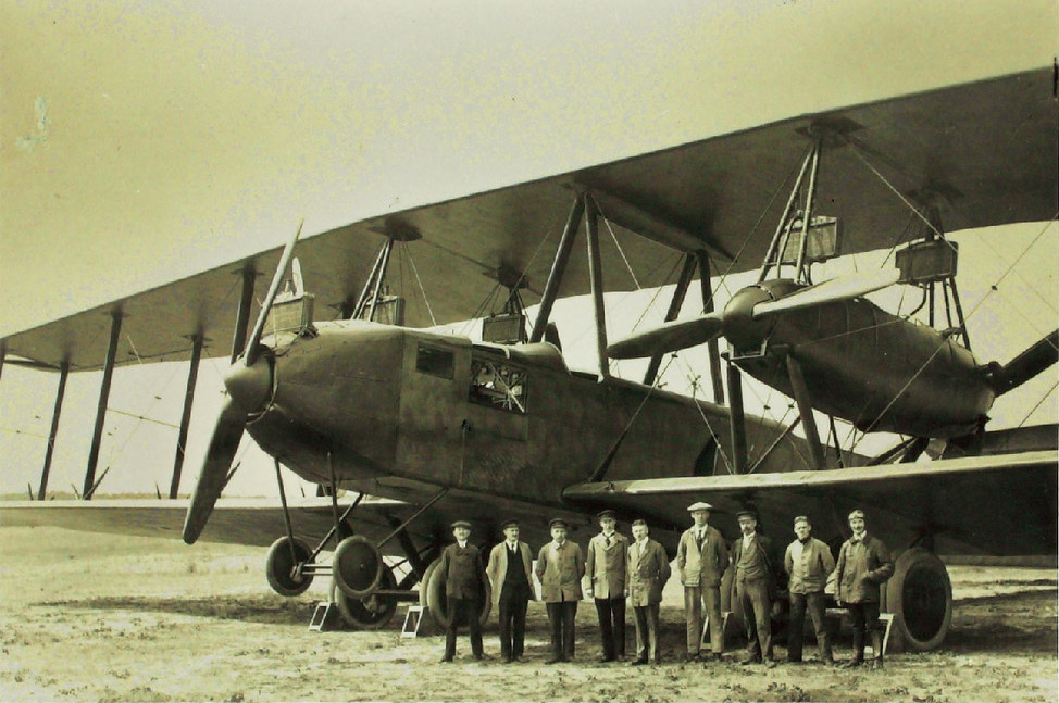 Zeppelin-Staaken-R-XIVa-German-biplane-b
