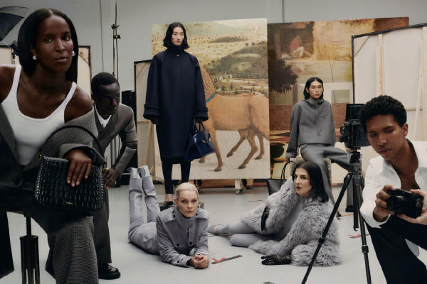 Ferragamo, la campagna Autunno/Inverno 2023 "New Renaissance" Ferragamo, la campagna Autunno/Inverno 2023 "New Renaissance"