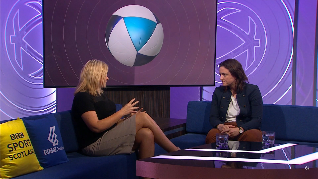 03.06 - 23.10.00 - Sportscene. Jane Lewis presents all the highlights....ts_snapshot_24.50.347